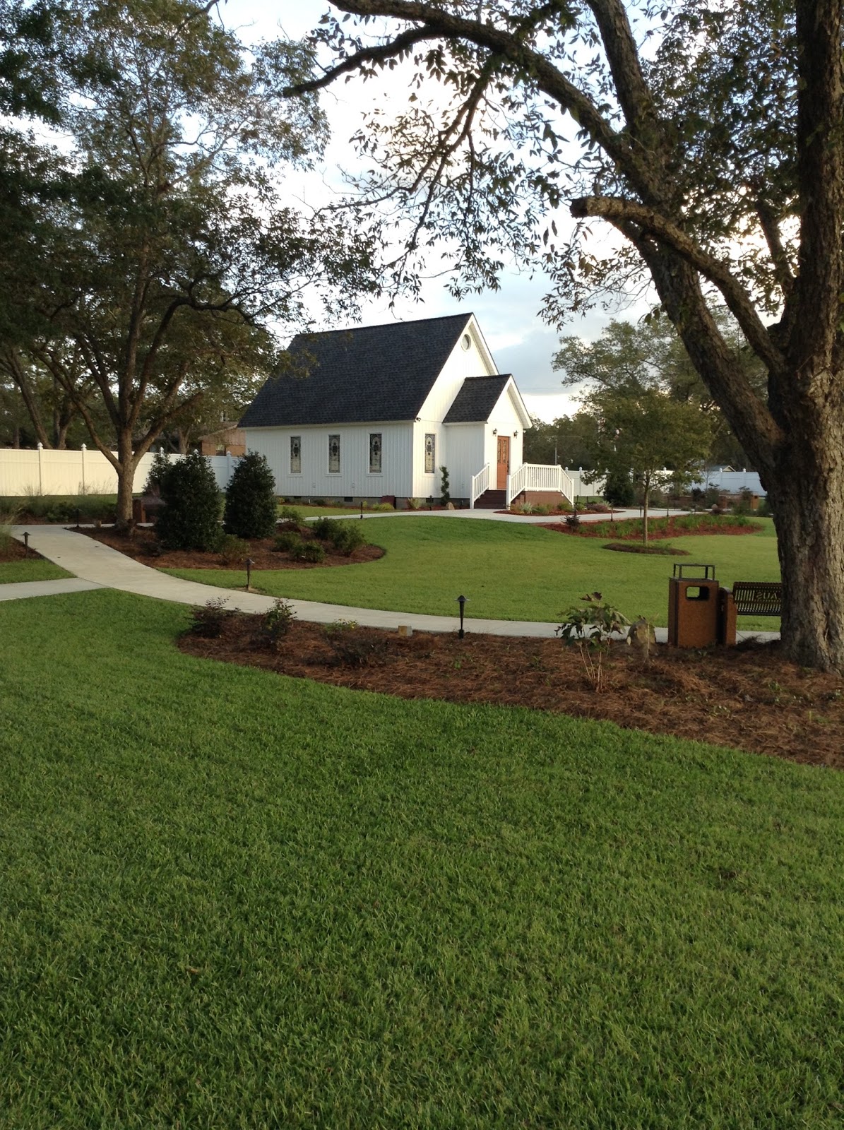 The Chapel Of Santa Claus, Photos Of The Chapel & Garden