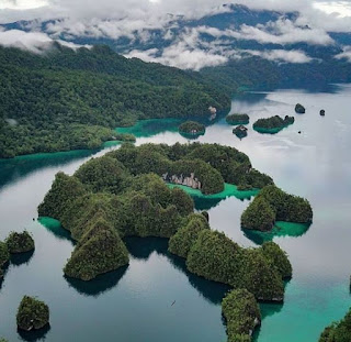 Daftar 3 Obyek Wisata Pantai Populer Di Papua