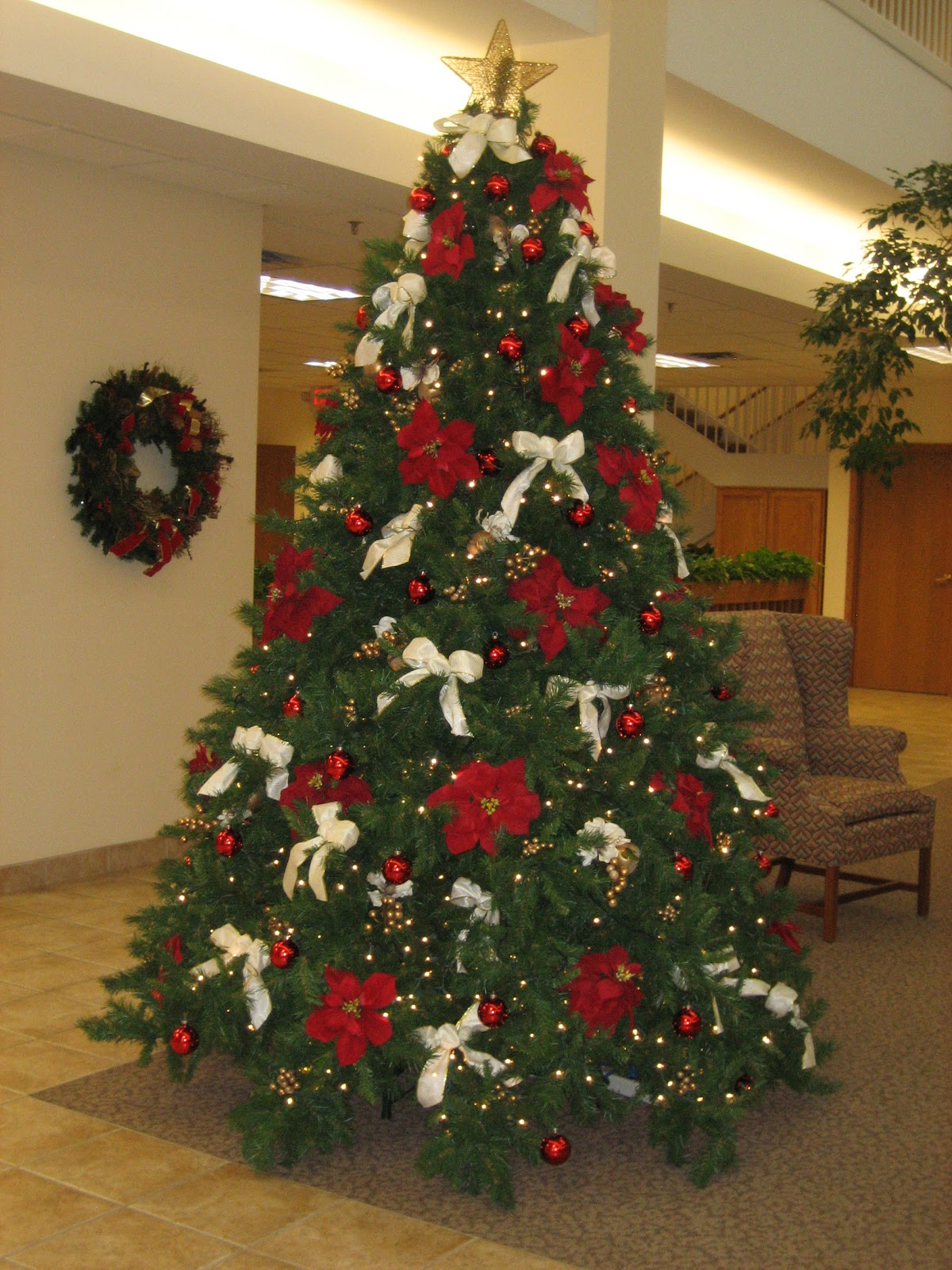 News from DD4's Cottage: Christmas Decorations In Our Office.