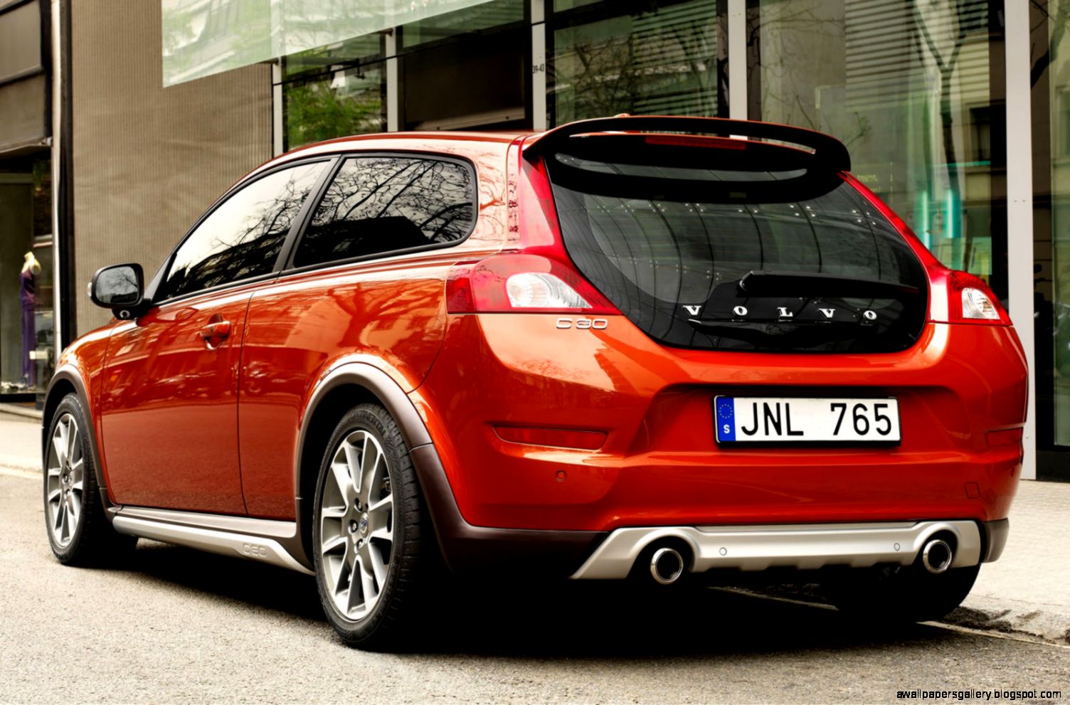 Luxury Car Compacts for 30000 Volvo C30 Review – Best Small SUV Cars