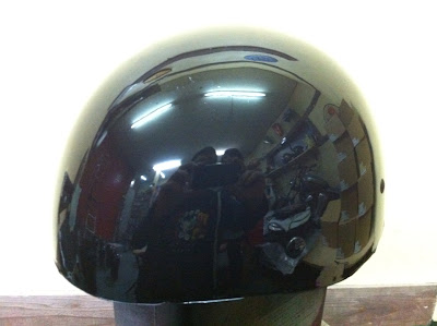 カスタムペイント工程　 アウトローヘルメット 【リーフ グラフィック】の画像