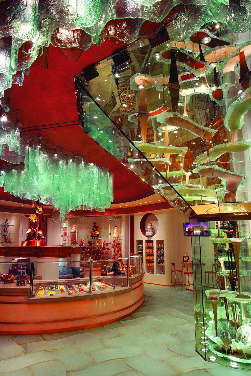 Bellagio Chocolate Fountain Amazing Chocolate Fountain in Las Vegas