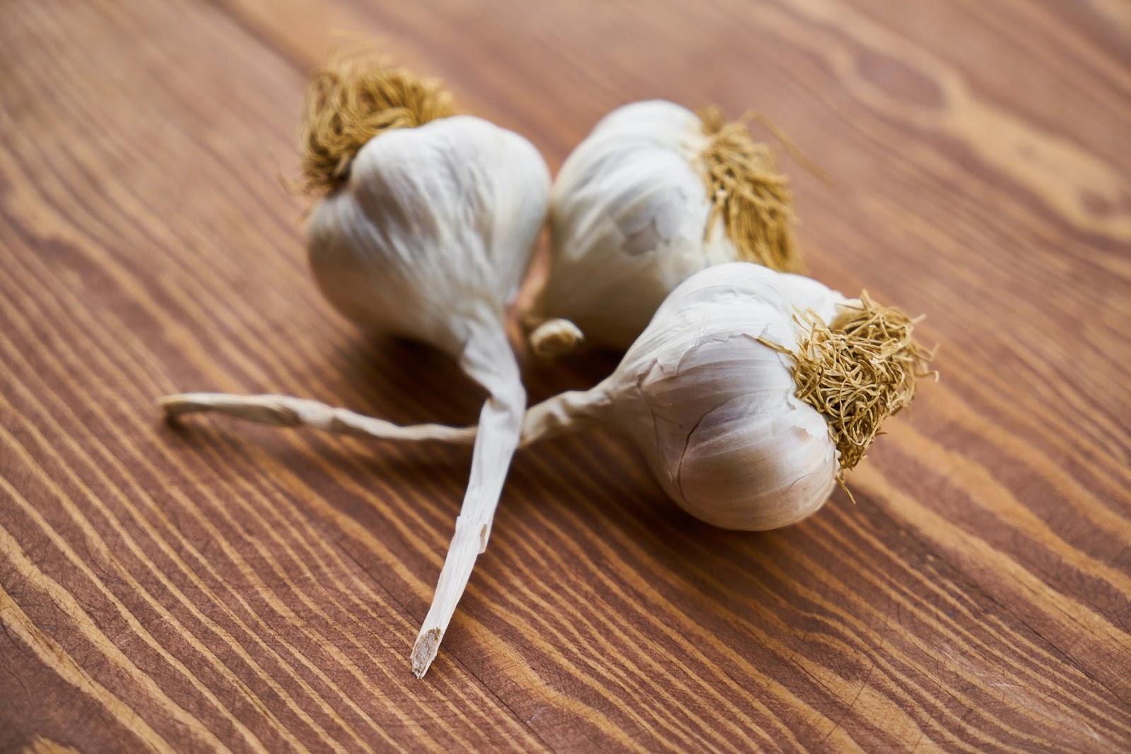 Advantages and Disadvantages of Garlic. Dude Health