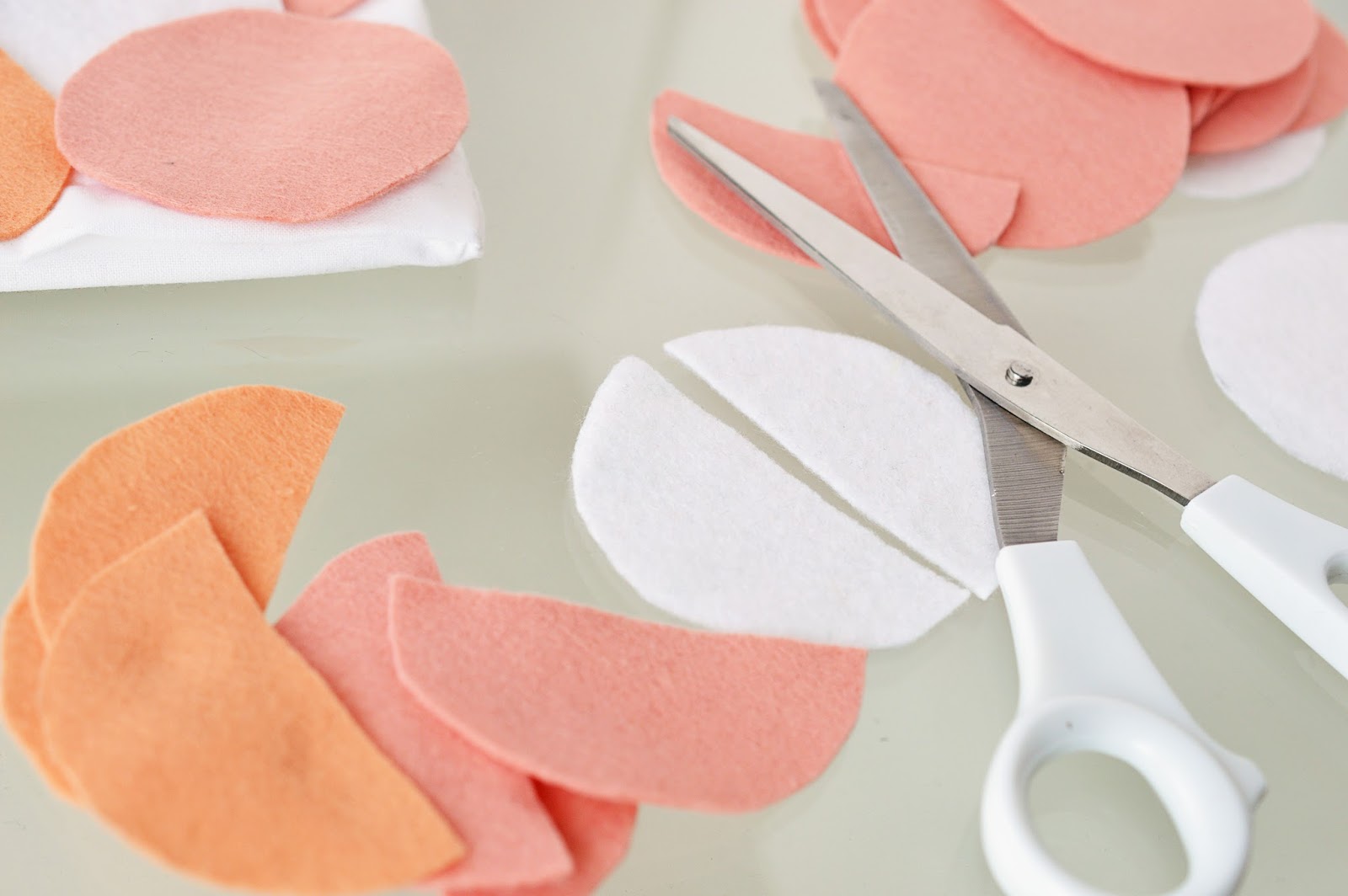 Part of Your World DIY NOSEW SCALLOPED PILLOW CASE Motte