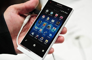 Sony Xperia TX (LT29i) Review and Specs