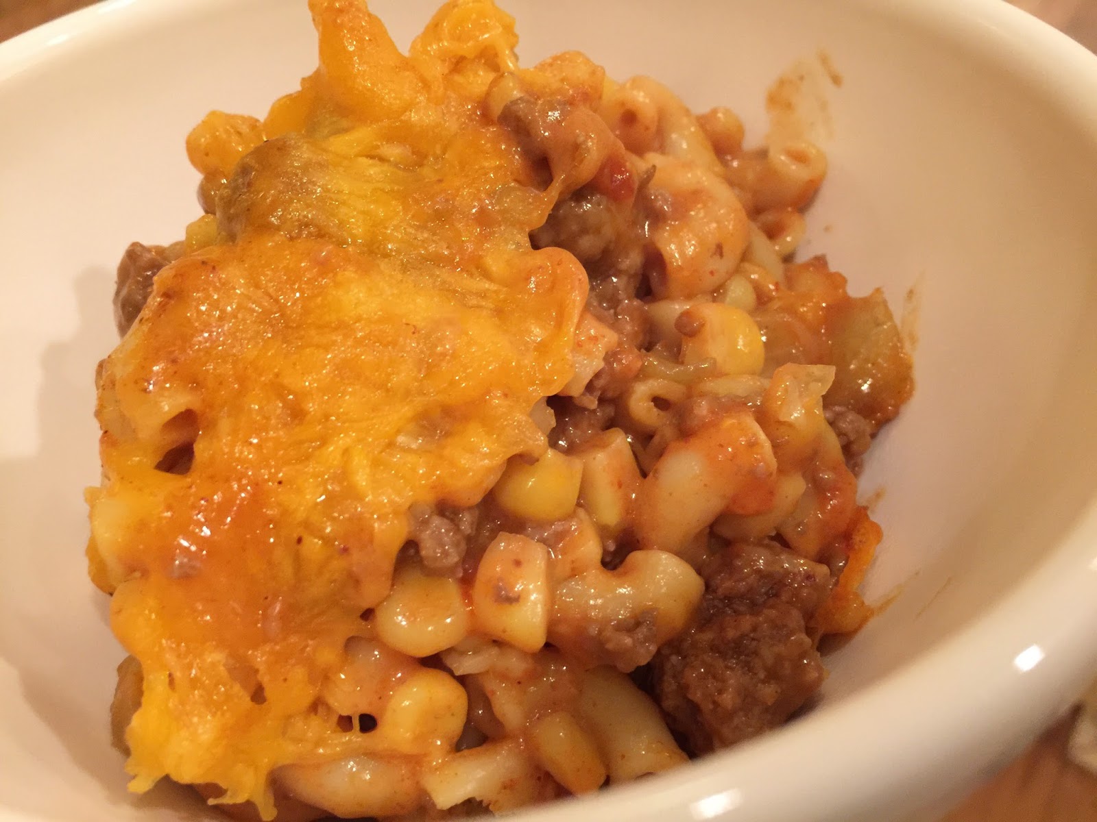 Momfessionals Hamburger Macaroni Bake