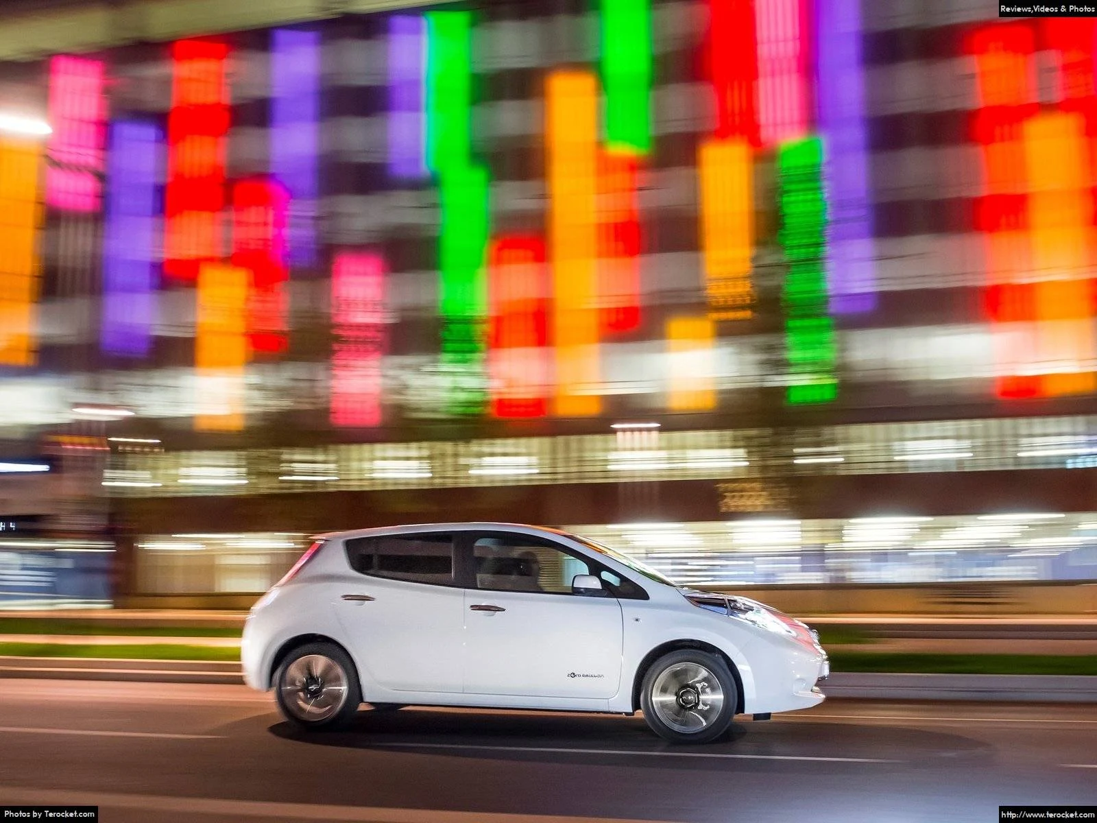 Hình ảnh xe ô tô Nissan Leaf 30 kWh 2016 & nội ngoại thất