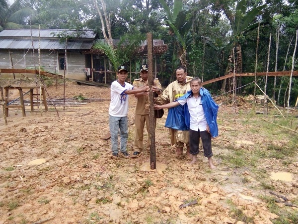 Landau Kodah Bangun Rumah Betang Nibung Seribu di Tahun 2018 Landau Kodah Bangun Rumah Betang Nibung Seribu di Tahun 2018