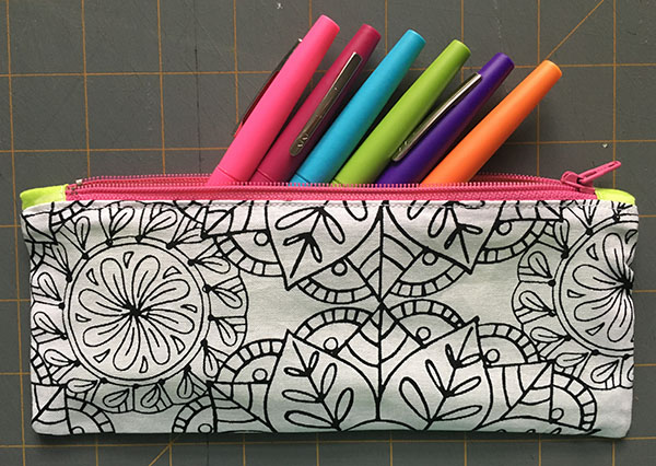 Zippered makeup pouch and pencil pouch tutorials