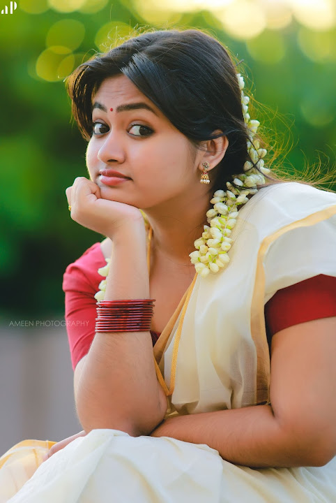 Shaalin Zoya in Saree
