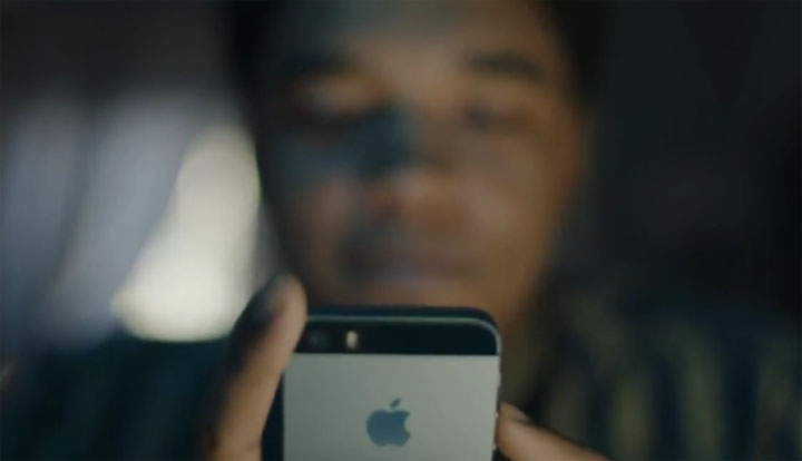 Video Iklan Samsung Mengenai Produk Apple iPhone