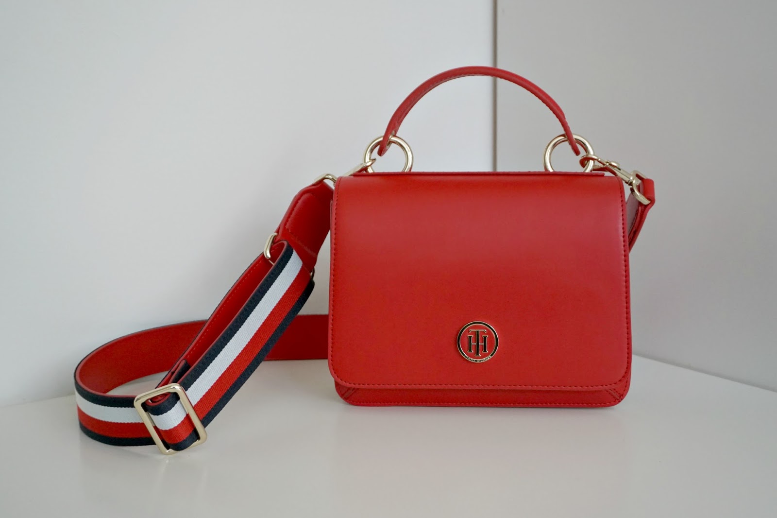 tasjes tommy hilfiger