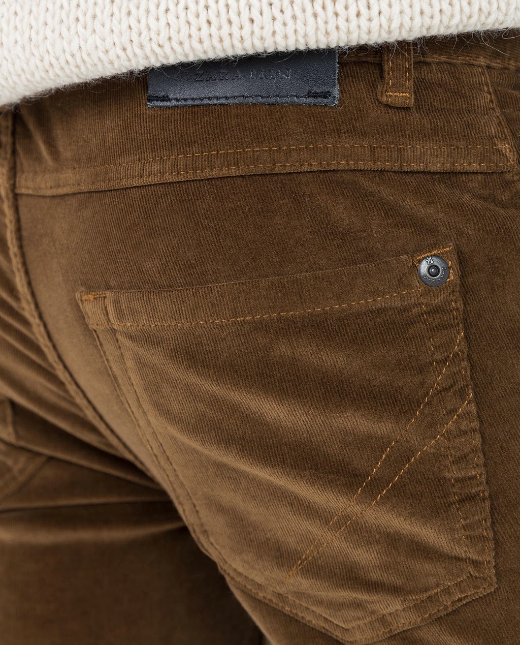 Pantalon velours Zara