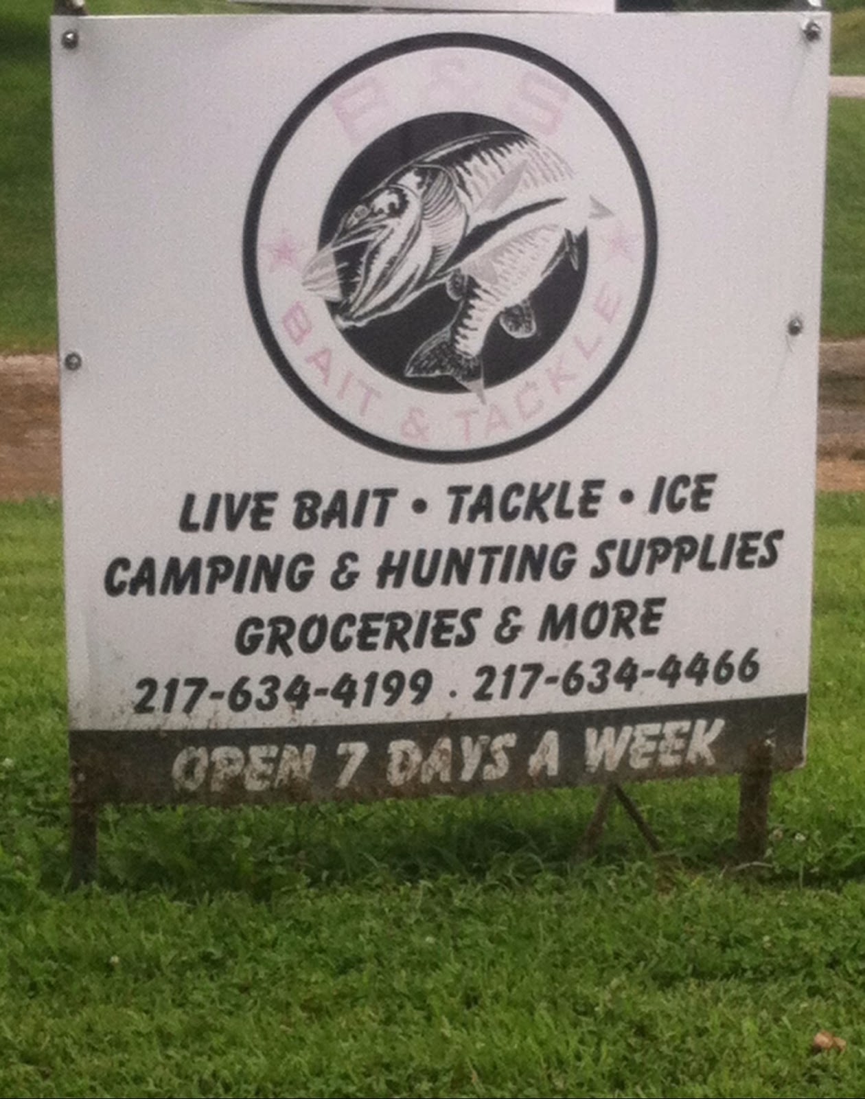 Capitol Outdoors - Illinois' Hunting and Fishing Resource: Illinois Bait  Shops - B & S Bait Tackle