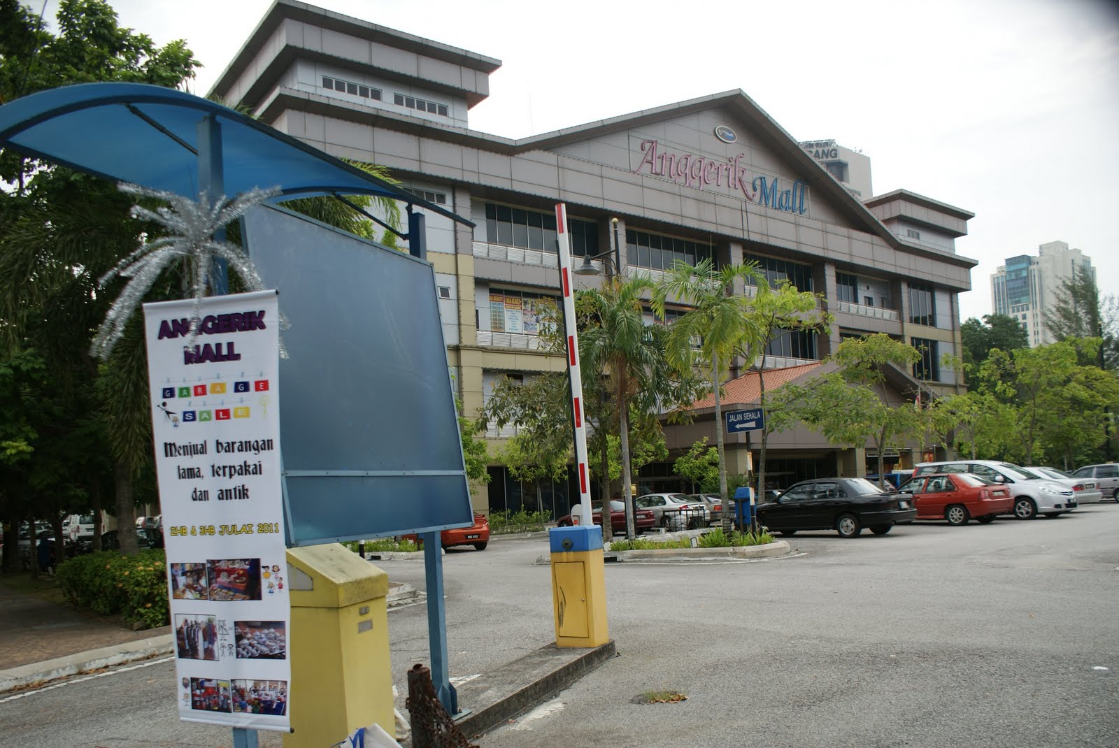 Faizal and Anna Ada apa di Anggerik Mall, Shah Alam?