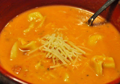 Creamy tomato tortellini soup