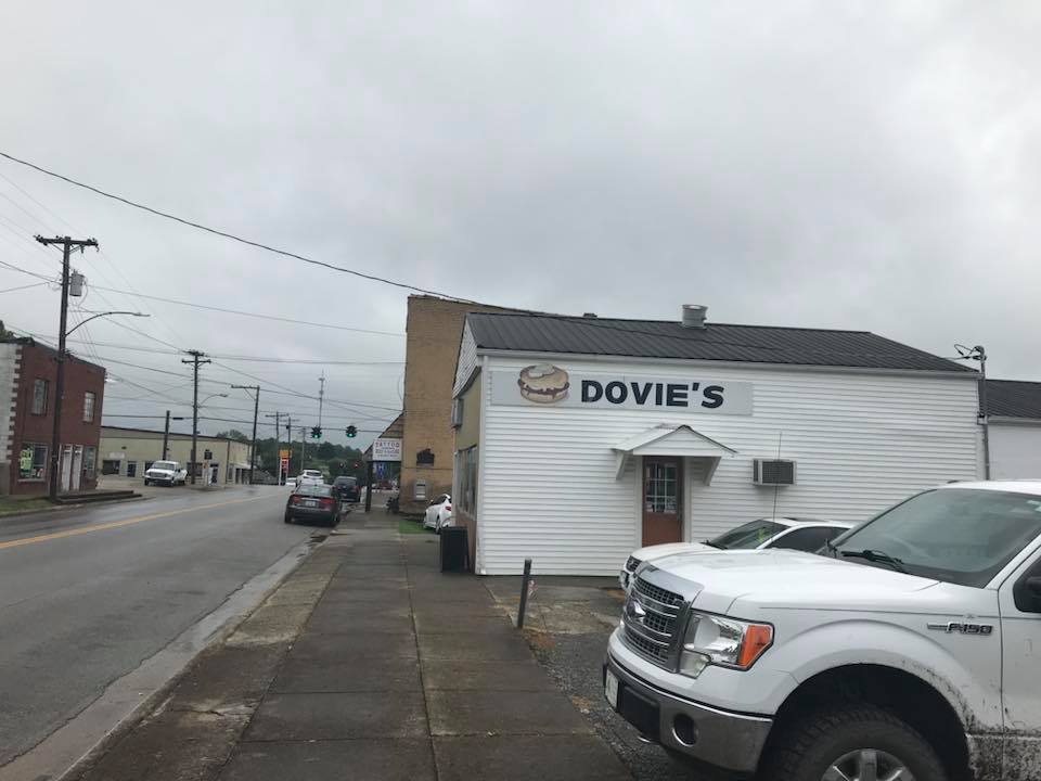 The Dad Rocks Podcast Tompkinsville, Kentucky's World Famous Dovie Burgers