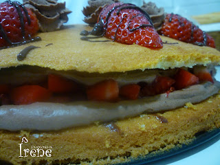 tarta+de+trufa+y+fresas2.jpg