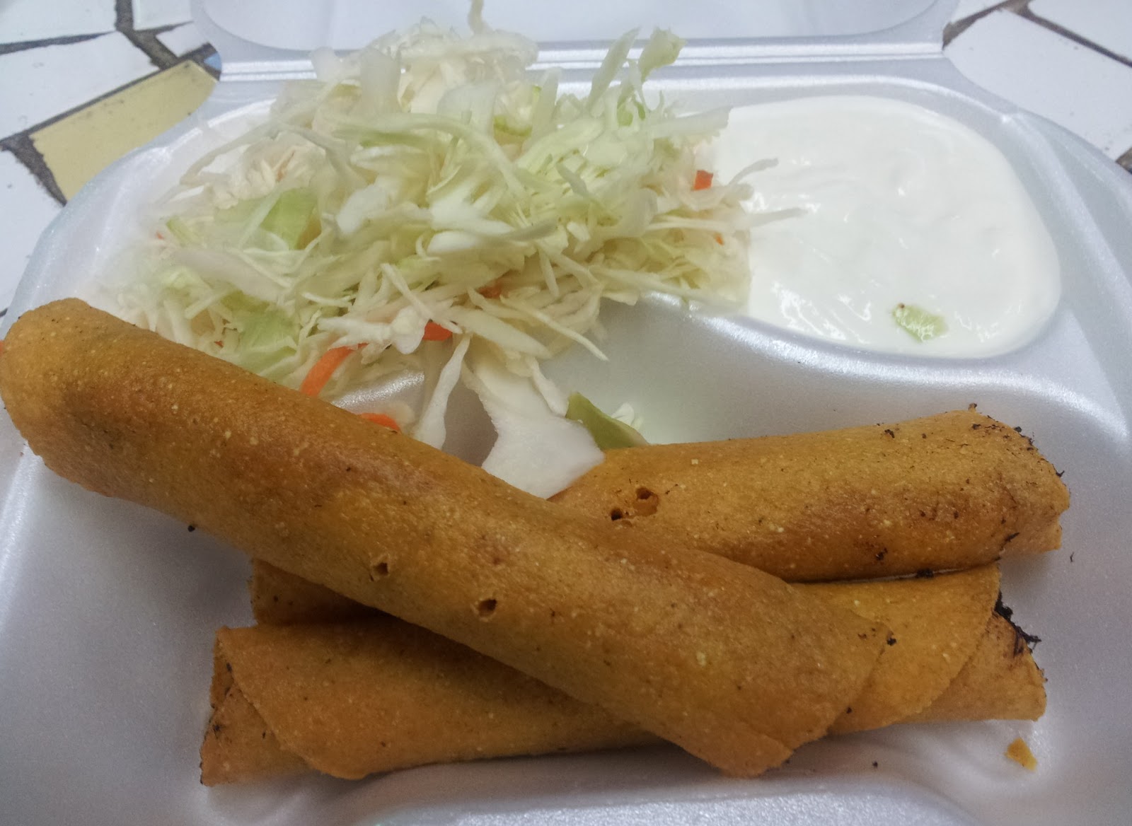 Miami Late Night Food Yambo's Nicaraguan Tacos with crema