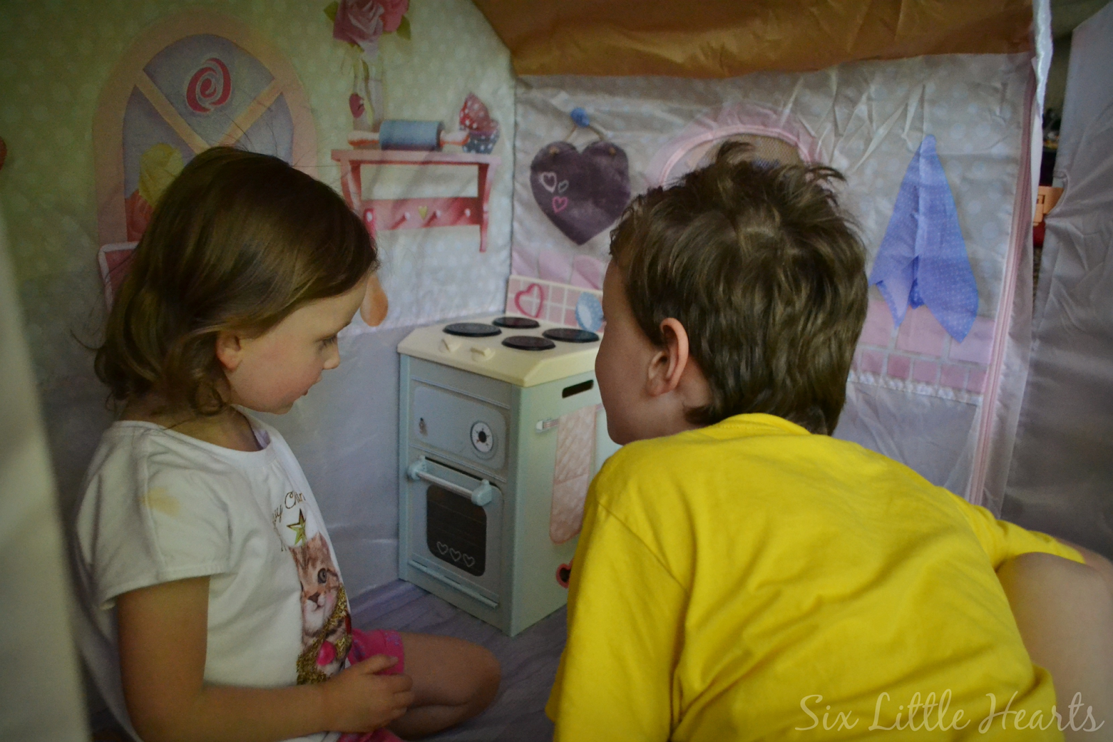 Six Little Hearts Worlds Apart Rose Petal Cottage By Dreamtown