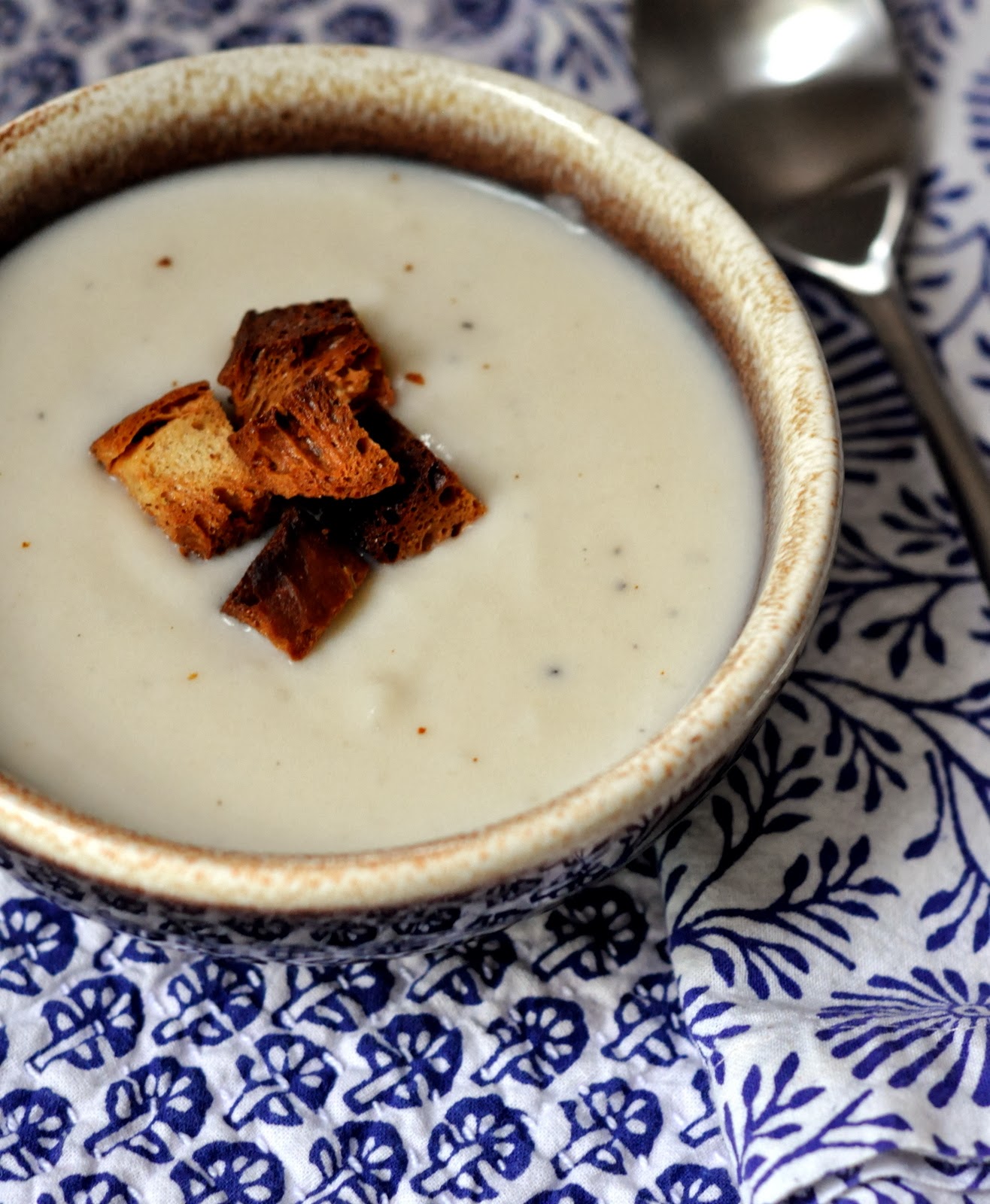 Creamed Cauliflower Soup