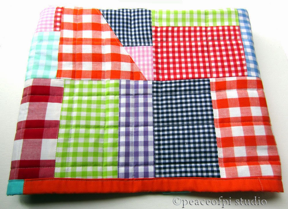 peaceofpi studio Sewing a Gingham Patchwork Quilt