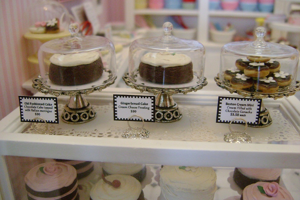 Baking In Miniature Miniature Menu/Card Holders
