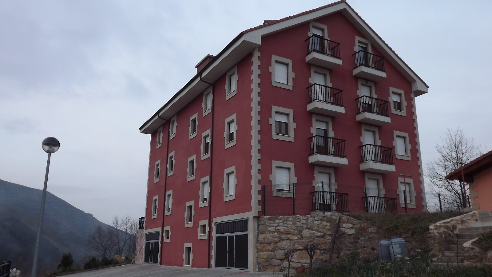 Garabandal Properties for rent and for sale