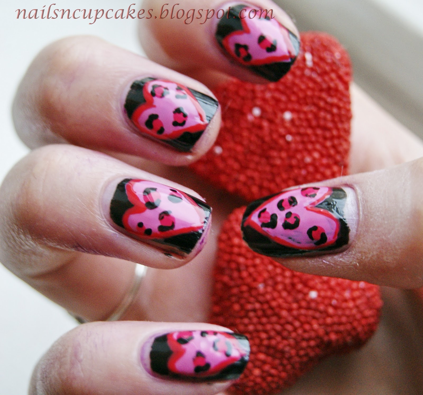 NailsN'cupcakes: Guestpost for Jenna Froggy - Leopard Hearts