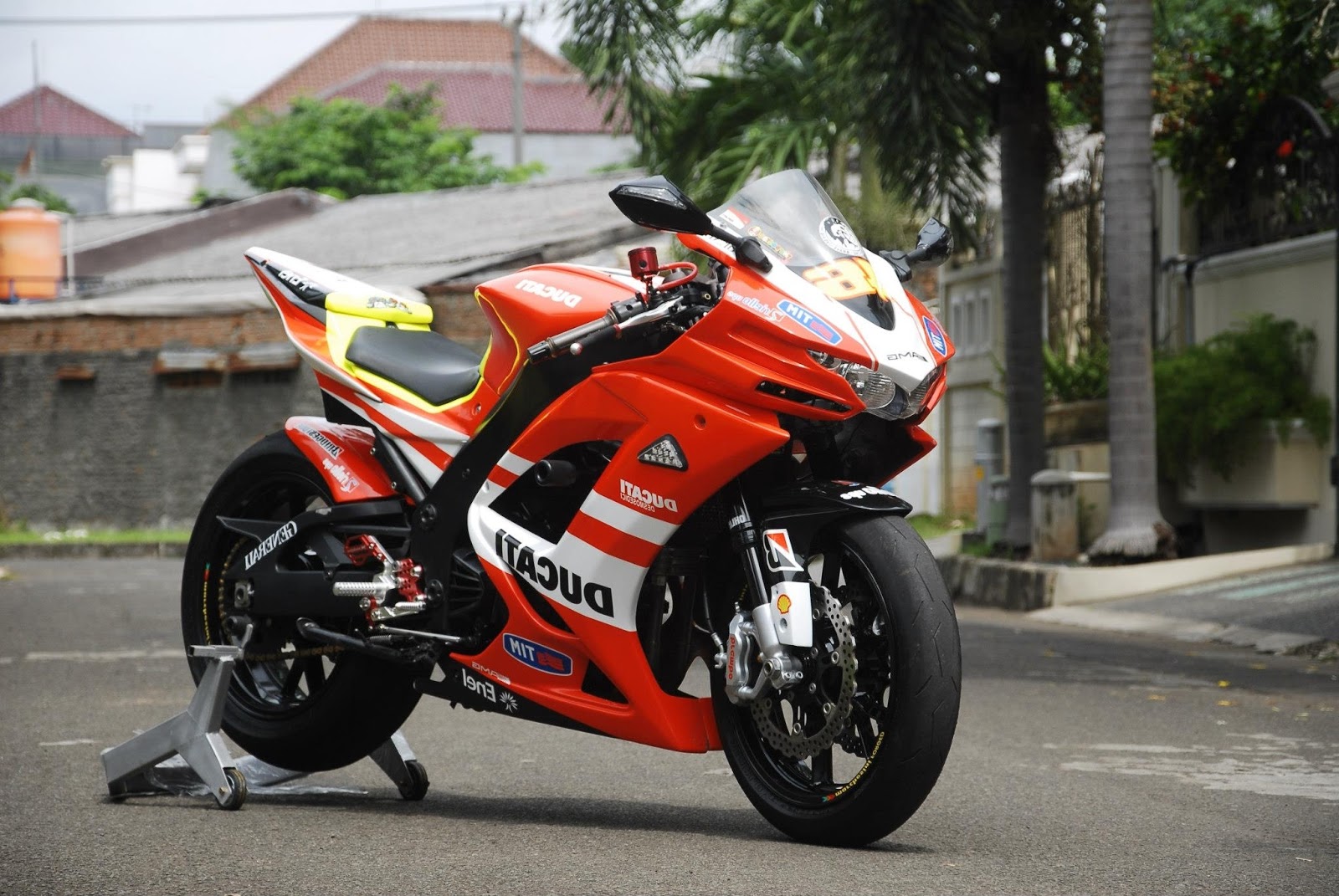 Motor Kelas Atas Kawasaki Ninja 250 Motor Ninja 250 Motor