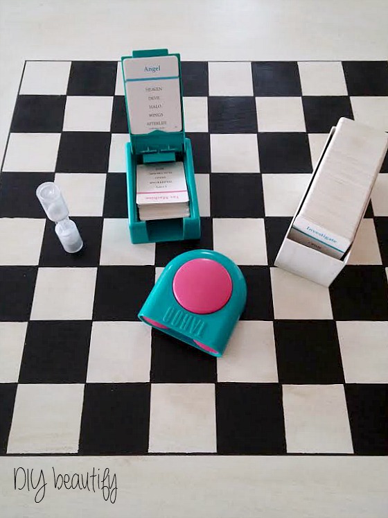 DIY Checkerboard Table - DIY Beautify - Creating Beauty at Home