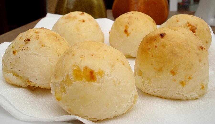 Receita deliciosa de Pão de queijo tradicional Manual do Cozinheiro Receita deliciosa de Pão de queijo tradicional Manual do Cozinheiro