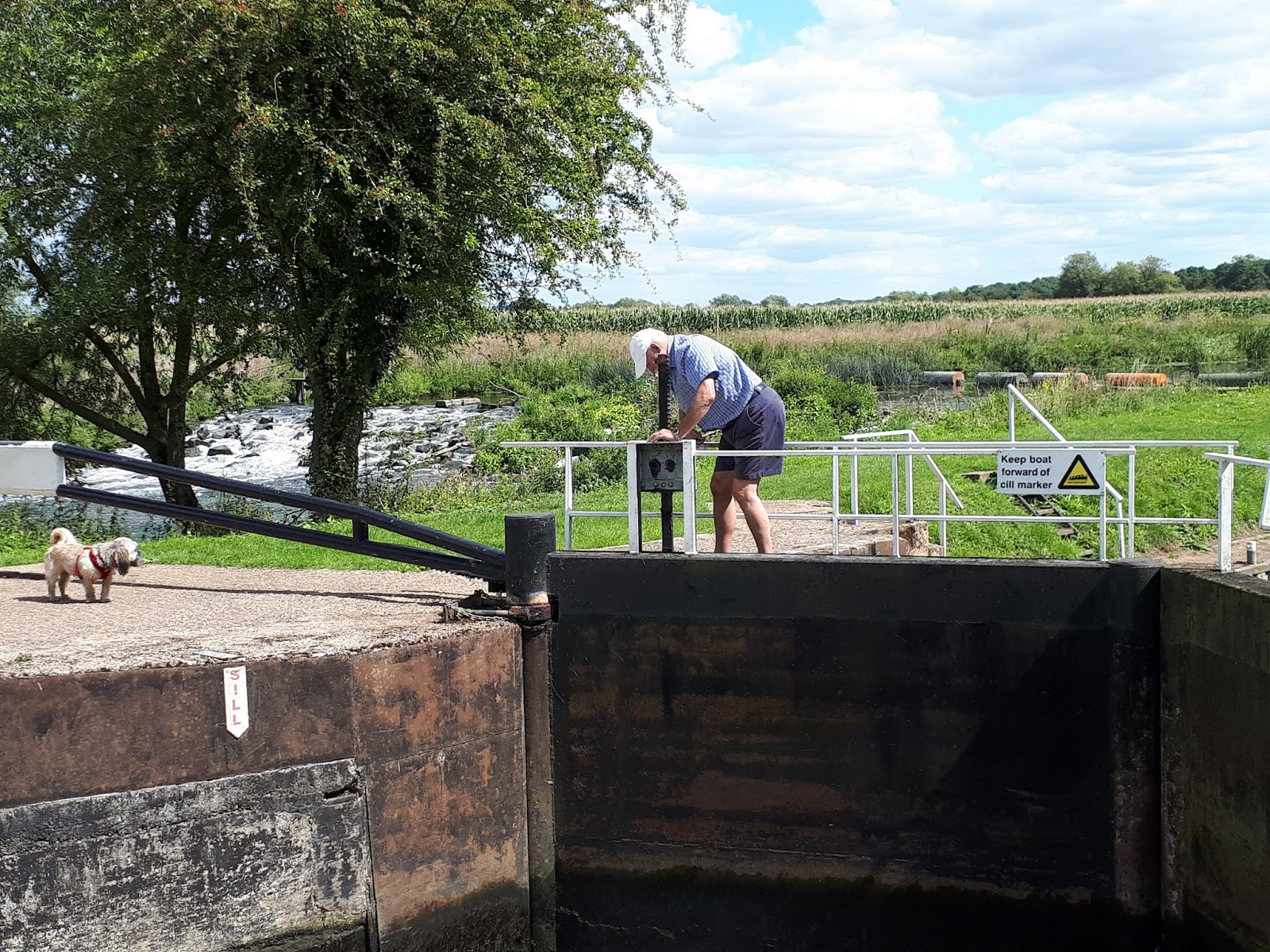 and Millie makes three Fish & Anchor, Offenham (River Avon) Sunday