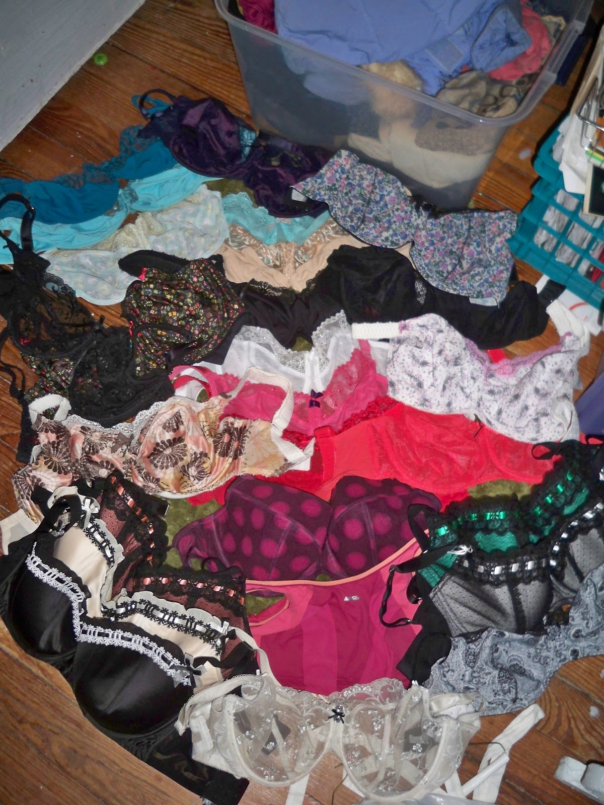 Bras I Hate & Love: How Many Bras Do You Need To Own, Anyway?