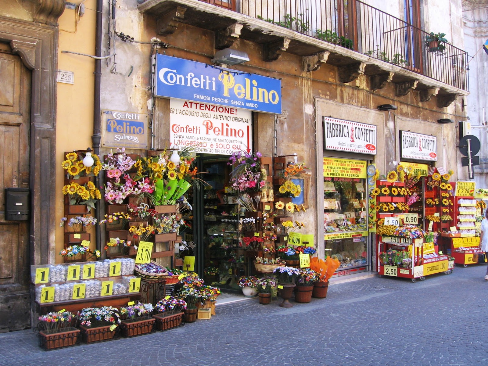 Accademia dei Sensi Vetrine Sulmona in saldi d'estate