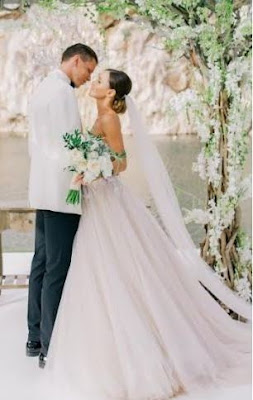 Arsenal goalkeeper Wojciech Szczesny weds his fiancee in lavish ceremony in Greece (photos)