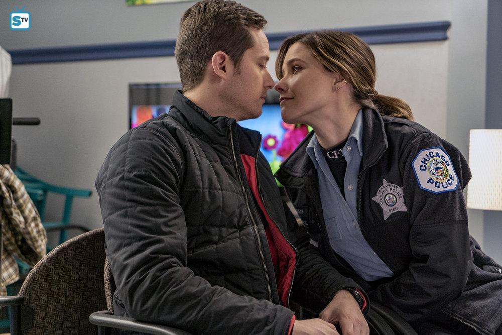 Chicago PD - Episode 3.22 - She's Got Us - Sneak Peeks, Promo & Promotional Photos *Updated*