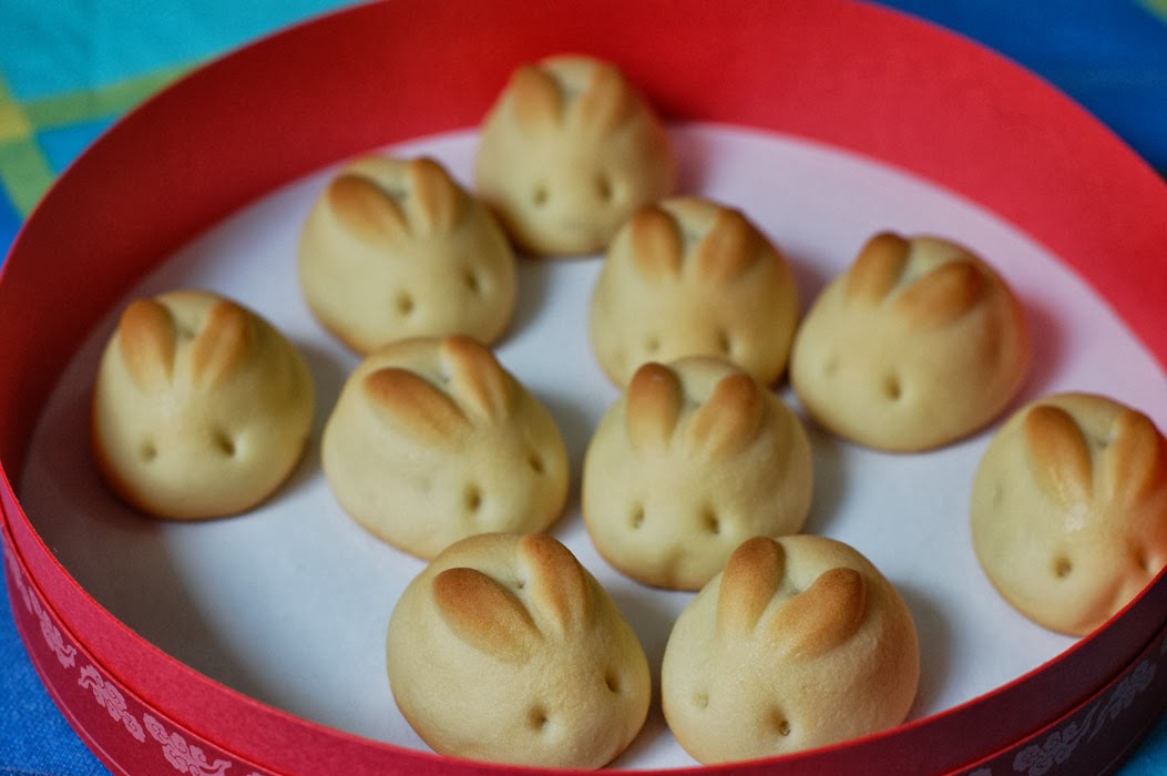 Ideas & Products Bunny Rolls