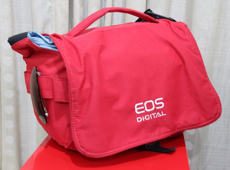 So Loverly The Crumpler. The perfect travel bag.