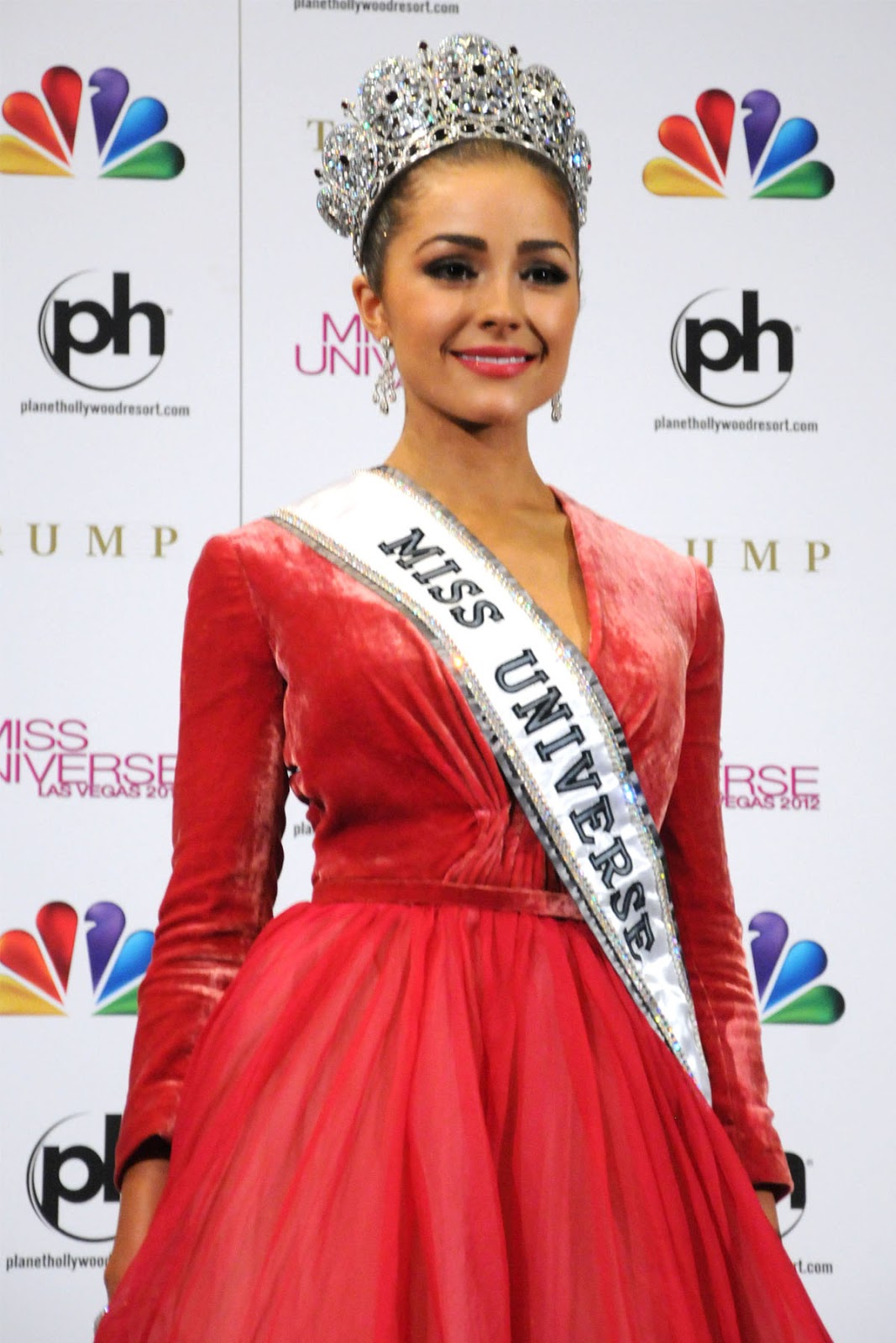 Olivia Culpo Miss Universe 2012 HD wallpapers