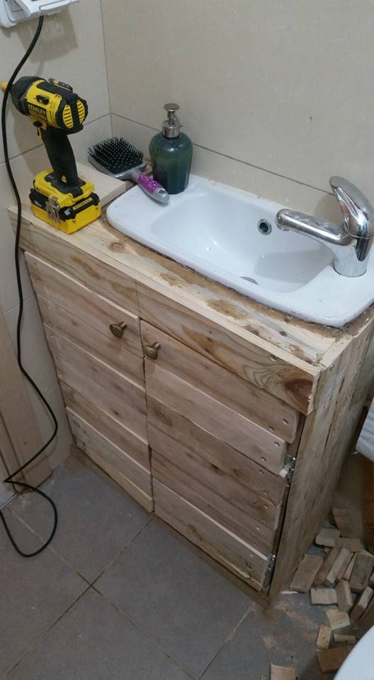 Our New Free Bathroom Homemade From Pallet Wood Penniless