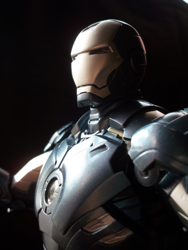 R.K. Designs Studio: Hot Toys Mark 4 Ironman (Stealth Ver.)