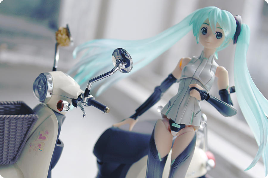Ints append. Hatsune miku append figma. фигурка append miku. append мику фигурка figma. эффект 3д фигма.