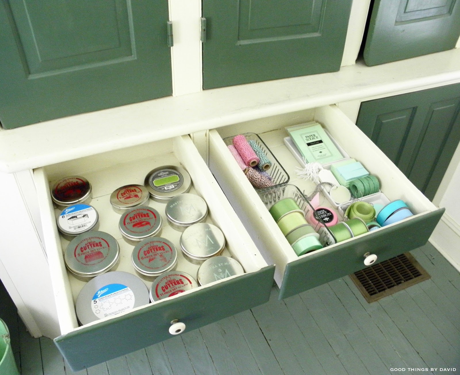 Organizing a Cookie Cutter Collection