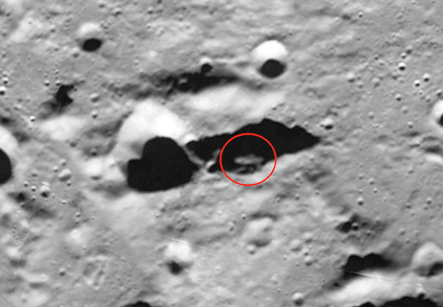 Three Mile Long UFO Found On Google Moon Google%2Bmoon%252C%2Bmap%252C%2Bcr%252C%2BUFO%252C%2Bblack%2B%252C%2Bdisk%252C%2BUFOs%252C%2Bsighting%252C%2Bsightings%252C%2Balien%252C%2Baliens%252C%2BW56%252C%2Buredda%252C%2Bfriends%252C%2Bnews%252C%2Bcnn%252C%2Bnbc%252C%2Bcbs%252C%2Bfox%252C%2Bastronomy%252C%2Bscience%252C%2Bsky%252C%2Bresearch%252C%2Bsecret%252C%2B23