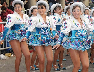 Caporales en el carnaval de Oruro.
