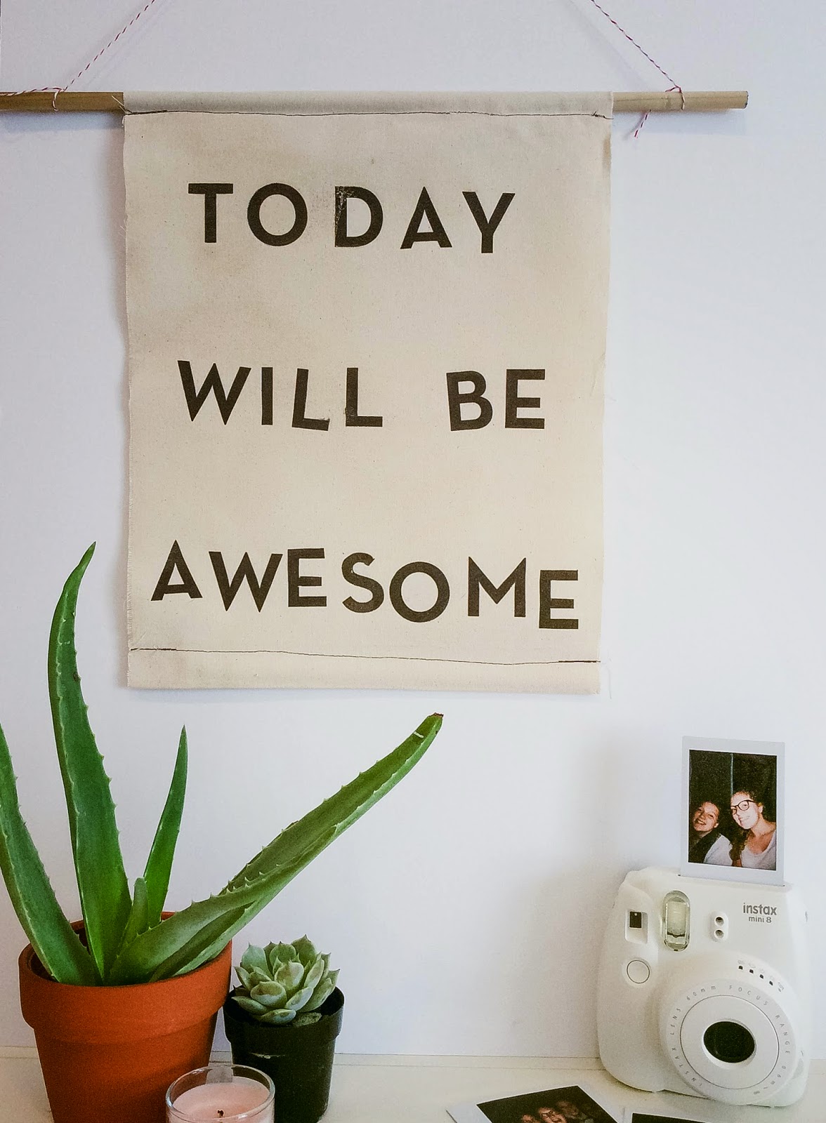 DIY QUOTABLE CANVAS WALL HANGING THE LOLLY PROJECT