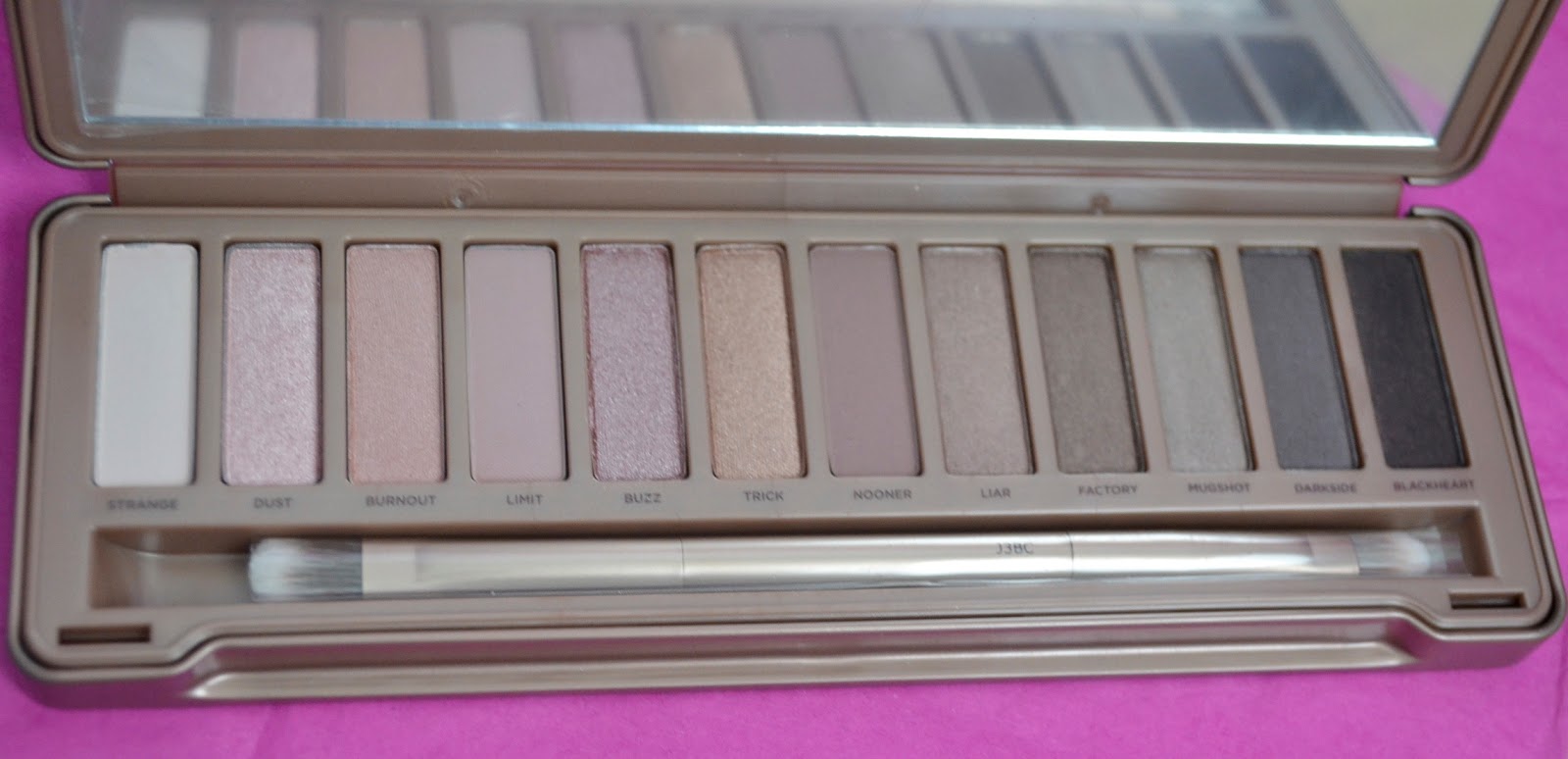 Urban Decay Naked 3 Palette: Initial Review, Swatches, and 