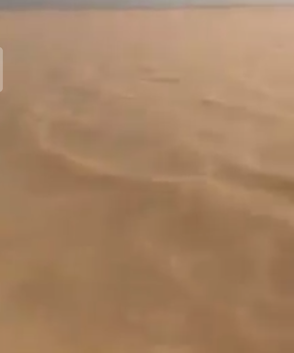 ( VIDEO ) desierto de oman convertido en mar. ( VIDEO ) desierto de oman convertido en mar.