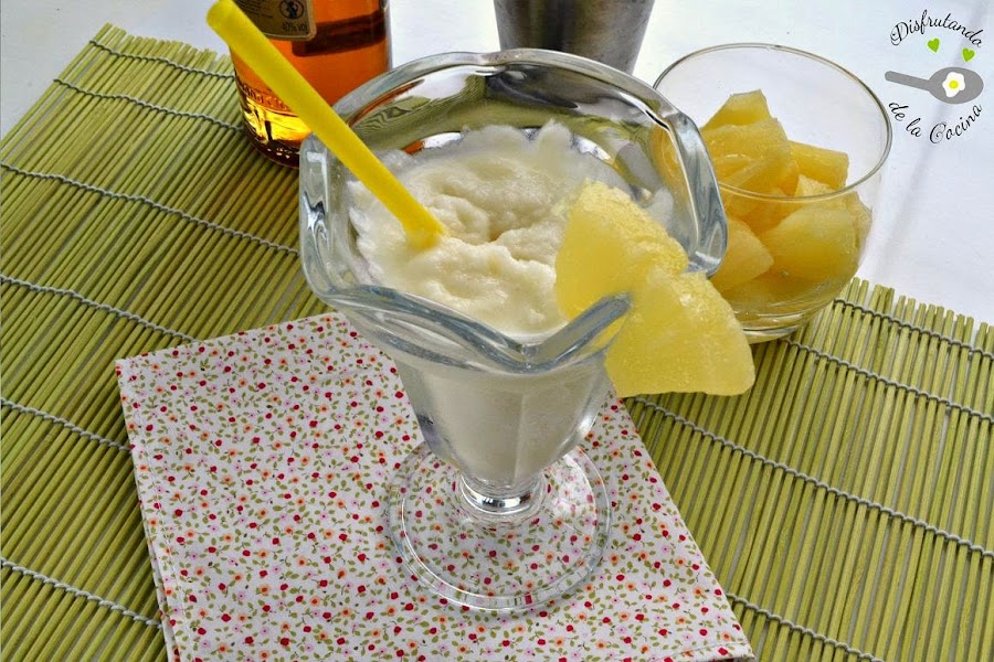 SORBETE DE PIÑA COLADA